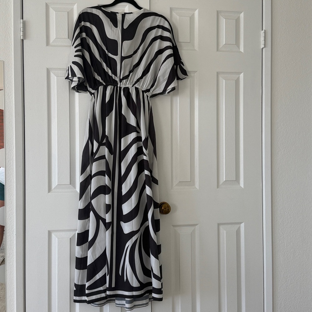 World Market Mod Black & White Print Dress - Picture 5 of 5